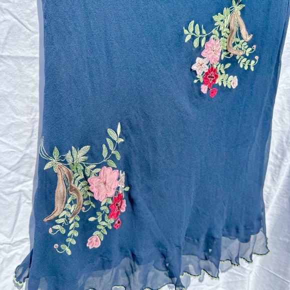90s Inspired 100% Silk Navy Bias Cut Midi Dress with Embroidery Rose V Cut - Picture 4 of 4